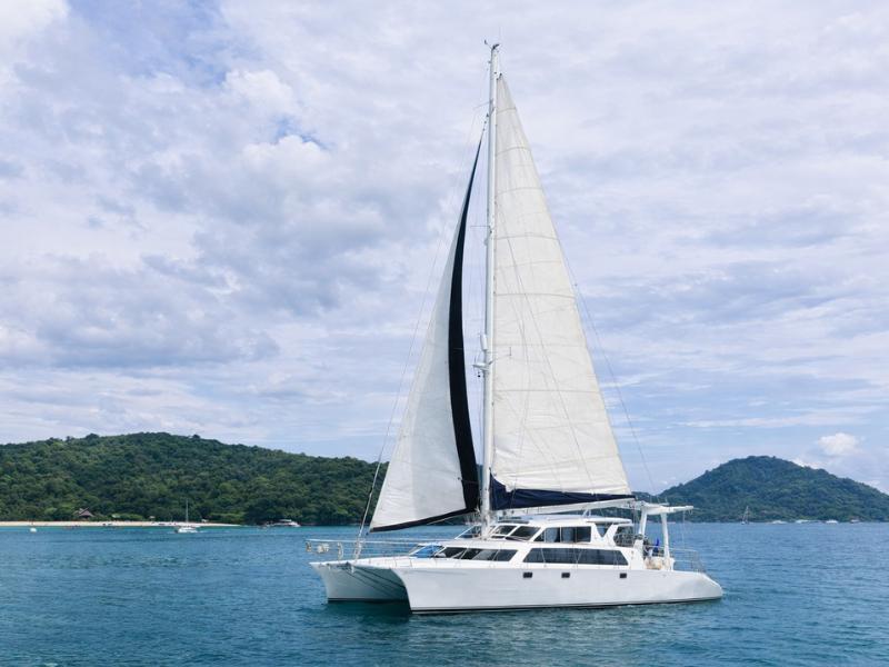 Krabi Private Catamaran Tour to Hong Islands & 4 Islands